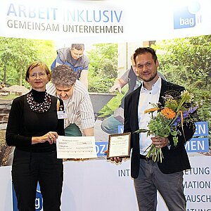 AfB accepts the award as Europe's Social Firm 2020